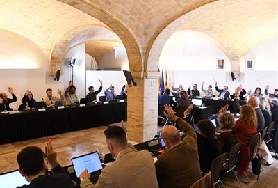 El Consell Comarcal del Garraf reforça la cooperació amb els ajuntaments i aprova nous convenis socials i ambientals. CC Garraf